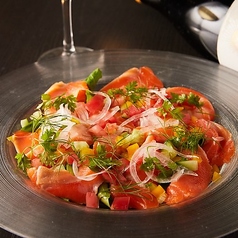 鮮魚の燻製カルパッチョ