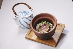 新潟県産こしひかり 鯛の土鍋飯(二~三人前)