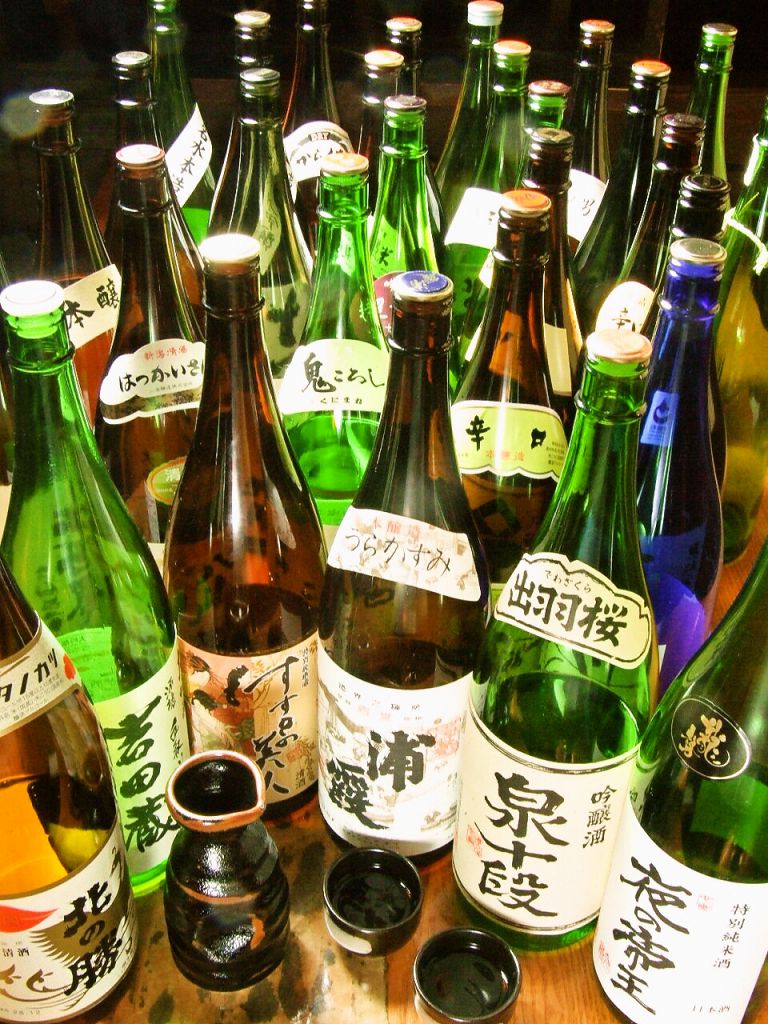 地酒の種類はなんと48種！きっとあなた好みの地酒に出会えるはず！