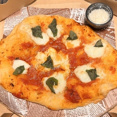 アルティバー特製 グルメ・ピッツア 4種類の中からお選びいただけます◎ 【税込1,620円から】