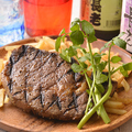 料理メニュー写真 厚切り牛リブソースステーキ　沖縄名物A１ソースで！