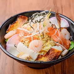 海鮮ラーメンサラダ