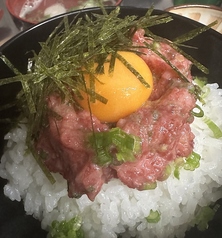 馬肉のネギトロ丼