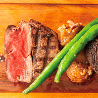 こだわりの炭火焼料理の数々をぜひご堪能ください！