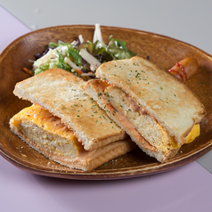 厚切り卵サンド