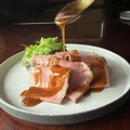料理メニュー写真&nbsp;カンポ特製ローストビーフ