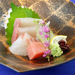 季節の菜なみずき会席◆【7000円(税込)の一品】…活ハモ焼霜と旬刺身盛り※写真は、例です。