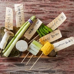 焼き鳥のほかにも季節の焼き野菜を多数ご用意しております。ぜひ焼き鳥と一緒にお申し付けください☆