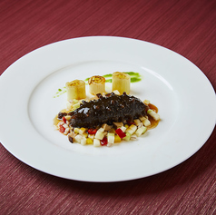 ナマコの羊肉詰めやわらか煮込み