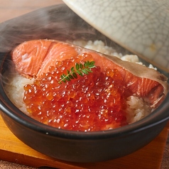 サーモンといくらの土鍋ご飯 1-2人前