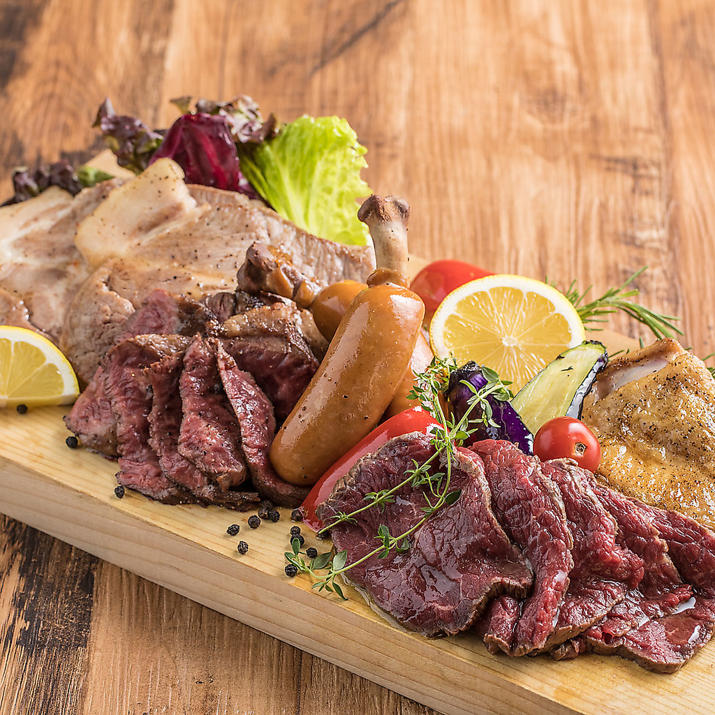 お肉がおいしいお店！肉MENUが充実◎とにかくお肉がおいしいです★女性にも大好評♪