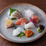 【新鮮なお造り】鮮度の良い旬のお魚を取り寄せてご提供。盛り合わせは3200円(税込)～。