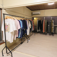 ２Fではアパレルショップも♪