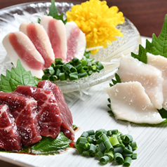 馬刺し三種盛り
