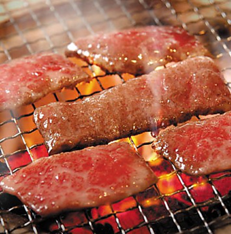 焼肉食べ飲み放題！100％添加物不使用の自然肉を食べ放題で堪能できる焼肉店！