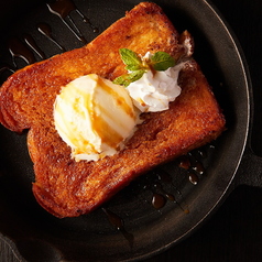 厚切りキャラメルフレンチトースト