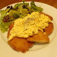 たまごたっぷりのタルタルチキンカツ