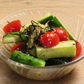 料理メニュー写真&nbsp;キュウリとトマトの塩昆布