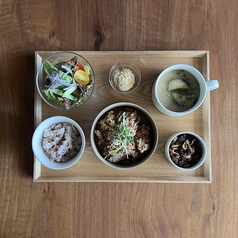 国産米油使用　サクッと唐揚げプレート　約600～800kcal　3個入/4個入