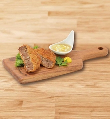 牛たん入りメンチカツ 塩レモンソース添え