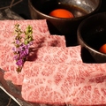 料理メニュー写真 希少ザブトン すき焼き風月見たれ
