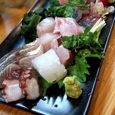 お刺身盛り合わせ１人前