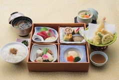 割烹音羽鮨 千里山店のおすすめランチ2