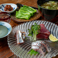 名物！旨味あふれる具だくさん豚汁と旬の和洋創作料理