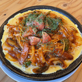 料理メニュー写真&nbsp;ふわとろ玉子で具沢山 焼きナポリタン
