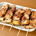 総料理長が長年かけて生み出した秘伝の「にんにく醤油だれ」。