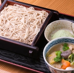 【こだわり】香り高い打ちたての「手打ちそば」の写真