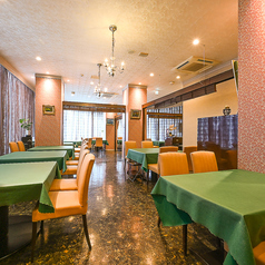 2階フロア貸切70名。数ヶ月前にご連絡頂ければ可能です。お電話にてご確認下さい。