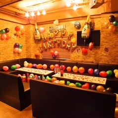 ◆テーブル席(8名様から)◆お客様の持ち寄りで誕生日を演出もできます！楽しく盛り上がるお祝いが出来ちゃいます★