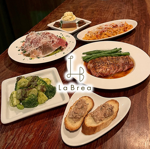 音楽と共に料理と銘酒を楽しむ大人の隠れ家ビストロ