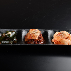 キムチ盛り合わせ/鳥取県産 自家製長芋キムチ/白菜キムチ/カクテキ