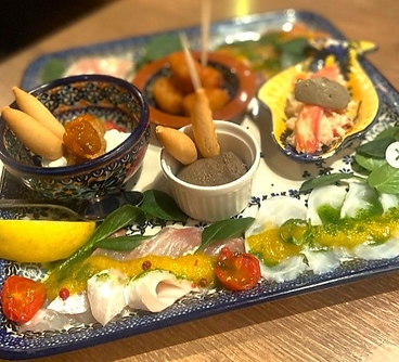 ワインとパエリアのお店 スペイン魚介バルのおすすめ料理1