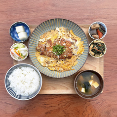 四万十ポークのロースカツとじ定食