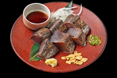 天然鰹の藁タタキ