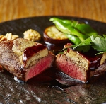 A5黒毛和牛フィレ肉のロッシーニ -A5 Black Wagyu beef. Fillet steak, Rossini style-