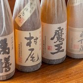 定番のドリンクのビールや酎ハイに加え、日本酒や焼酎を各種取り揃えております◎日本各地から取り寄せた美味しい地酒をお楽しみいただけますのでお酒好きにはたまらないひと時♪お供には「備長炭の炭火焼き」によって香ばしく焼きあがった魚料理を☆