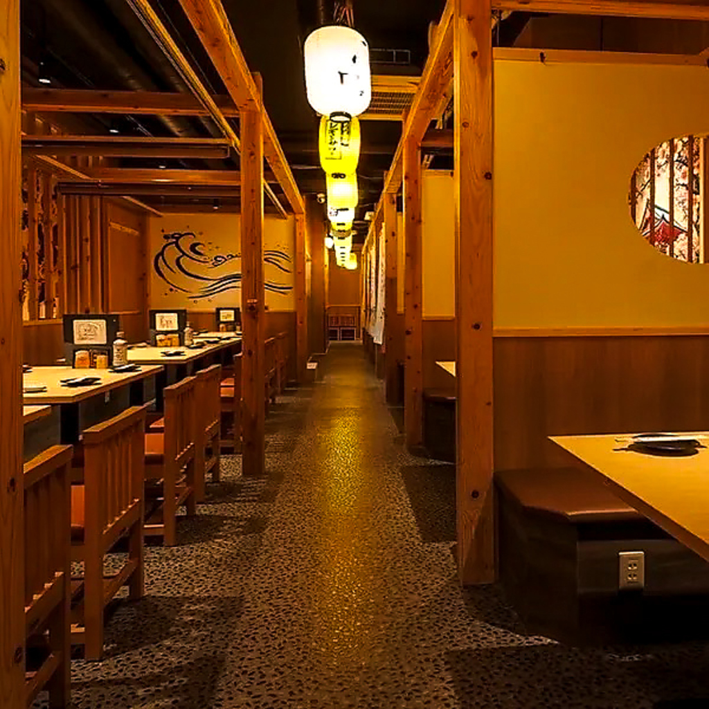 とろける“和牛タン握り”や“肉寿司”は、口の中で旨みが広がる自慢の逸品。