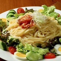冷麺サラダ