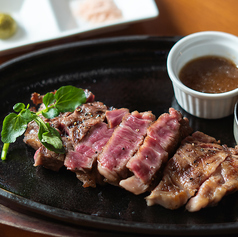 筑穂牛厳選赤身ステーキ(100g)