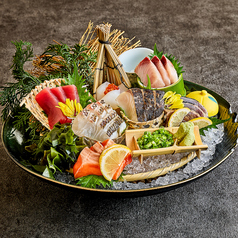 湊屋の海鮮鬼盛り
