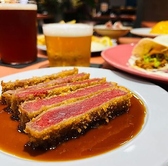 今だけ限定！おまかせコースは生ハム盛り合わせや枝豆ペペロンチーノ、サワークリームポテトフライ、ハラペーニョサルサ、2種のソーセージ、ジューシーな牛カツ、そしてパスタなど、多彩な料理をお楽しみいただけます。豊富なメニューで、特別なひとときを演出します。