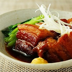 じっくり煮込んだ豚角煮