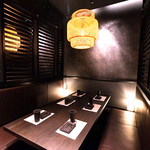 和の情緒あふれる店内。金山駅周辺での接待や飲み会に最適の個室空間をご用意しております。