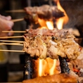 炭火でじっくり焼き上げる本格焼き鳥が食べ放題。