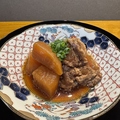 料理メニュー写真&nbsp;豚バラ軟骨のとろとろスパイス煮込み