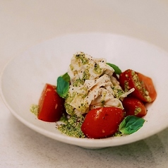 生湯葉とフルーツトマトのカプレーゼ